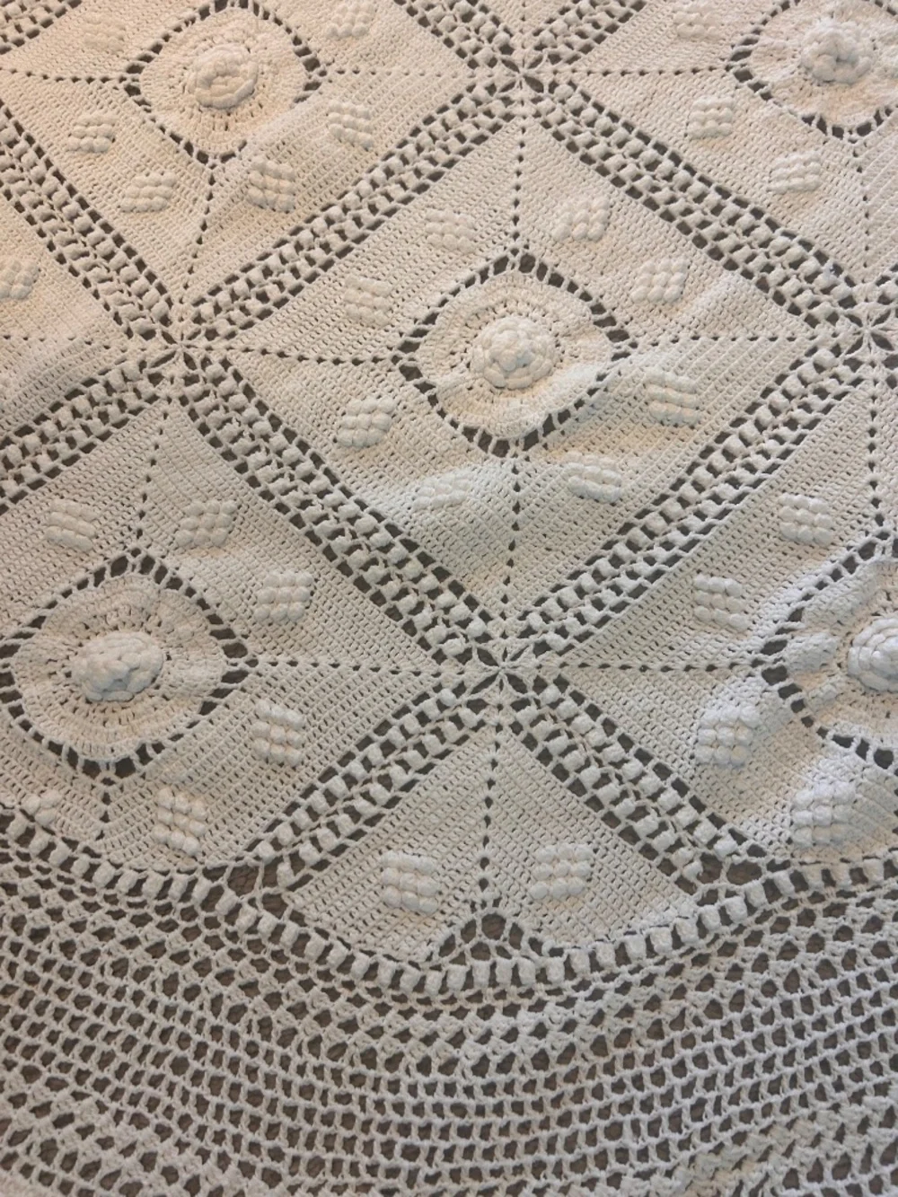 Beautiful Vintage Hand Crocheted Round Cream Tablecloth